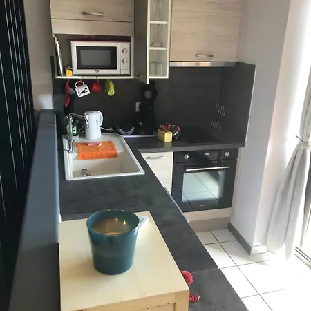 Cosy En Bord De Avec Piscine Apartamento